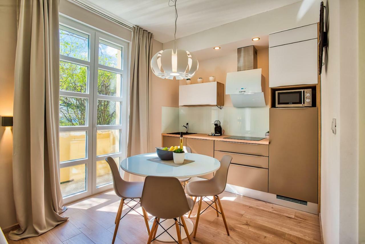 Parkside Studio Apartments With Free Parking Pula Exterior foto